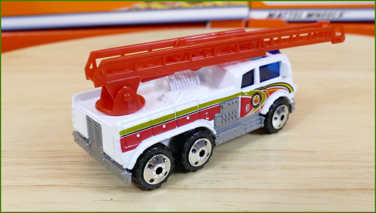 Matchbox Autíčko #3 - Ladder Truck