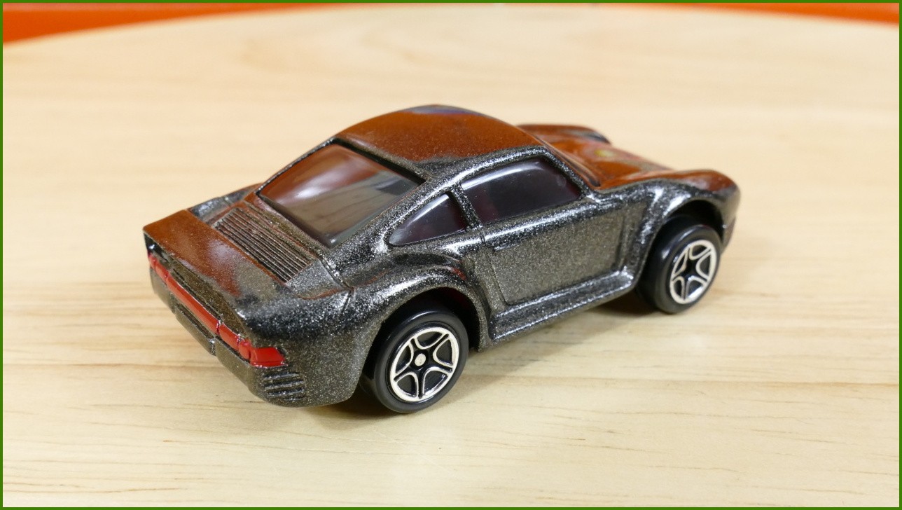 Matchbox Autíčko #17 - Porsche 959