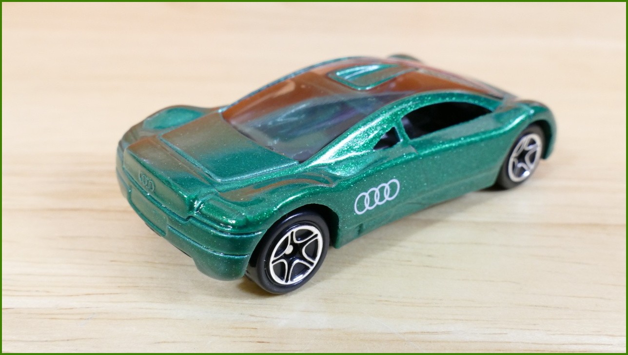 Matchbox Autíčko #19 - Audi Avus