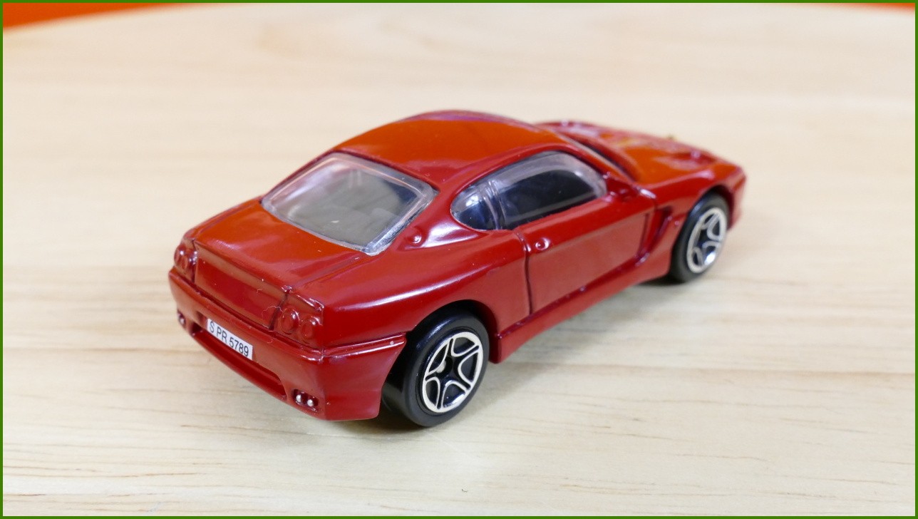 Matchbox Autíčko #29 - Ferrari 456 GT