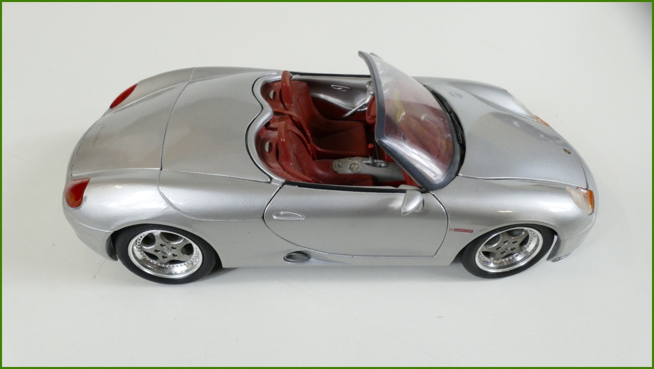 Model Maisto 1:18 - Porsche Boxter