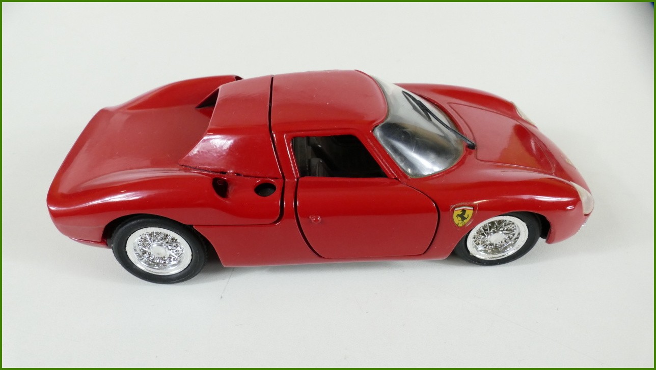 Model Auta Revell 1:24 - Ferrari 250 LM