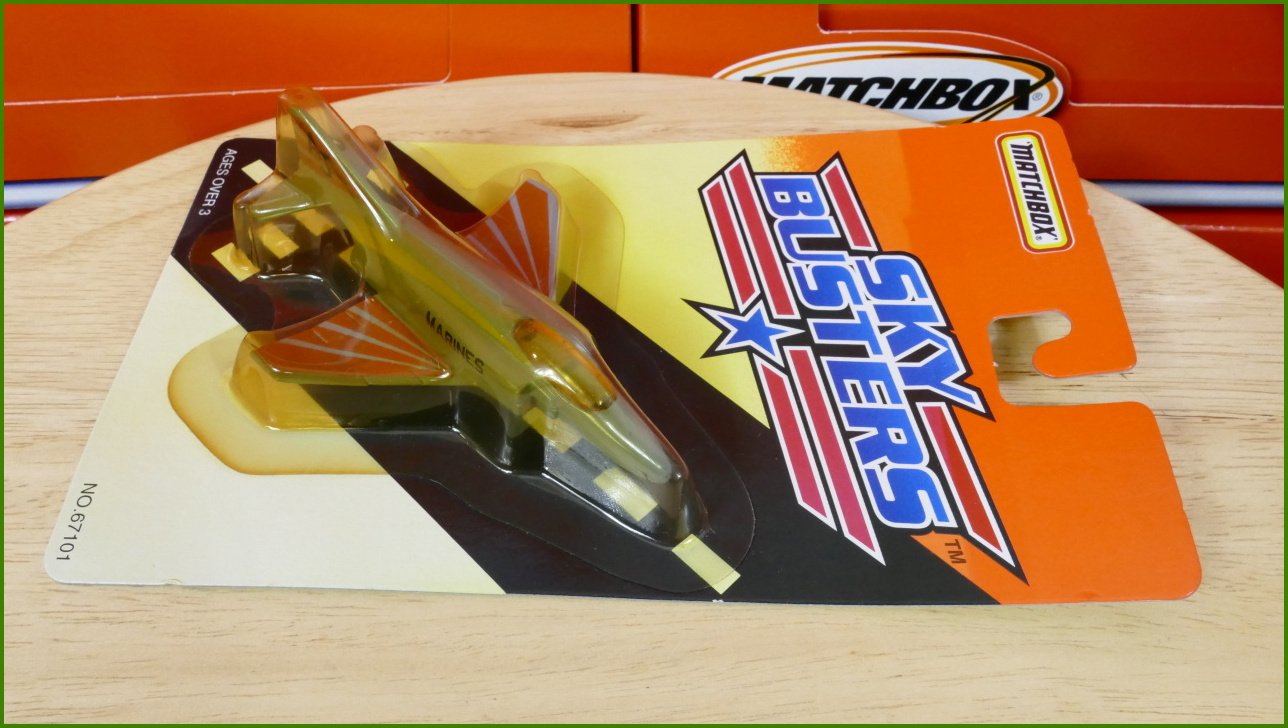 Matchbox Skybusters Letadlo SB-15 Phantom 135 AJ Marines