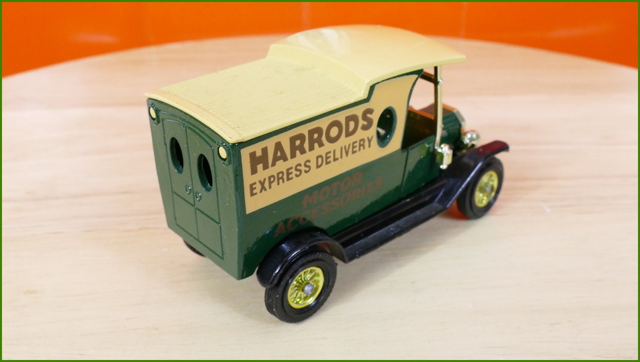 Matchbox Autíčko Models Of Yesteryear - Y-12 - 1922 Ford Model T - Harrods Express Delivery