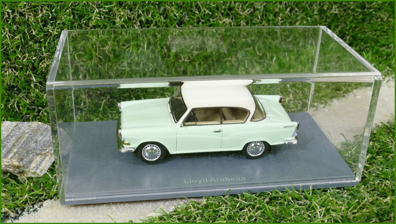 Angličák Model Autíčka Neo Scale Models - Lloyd Arabella