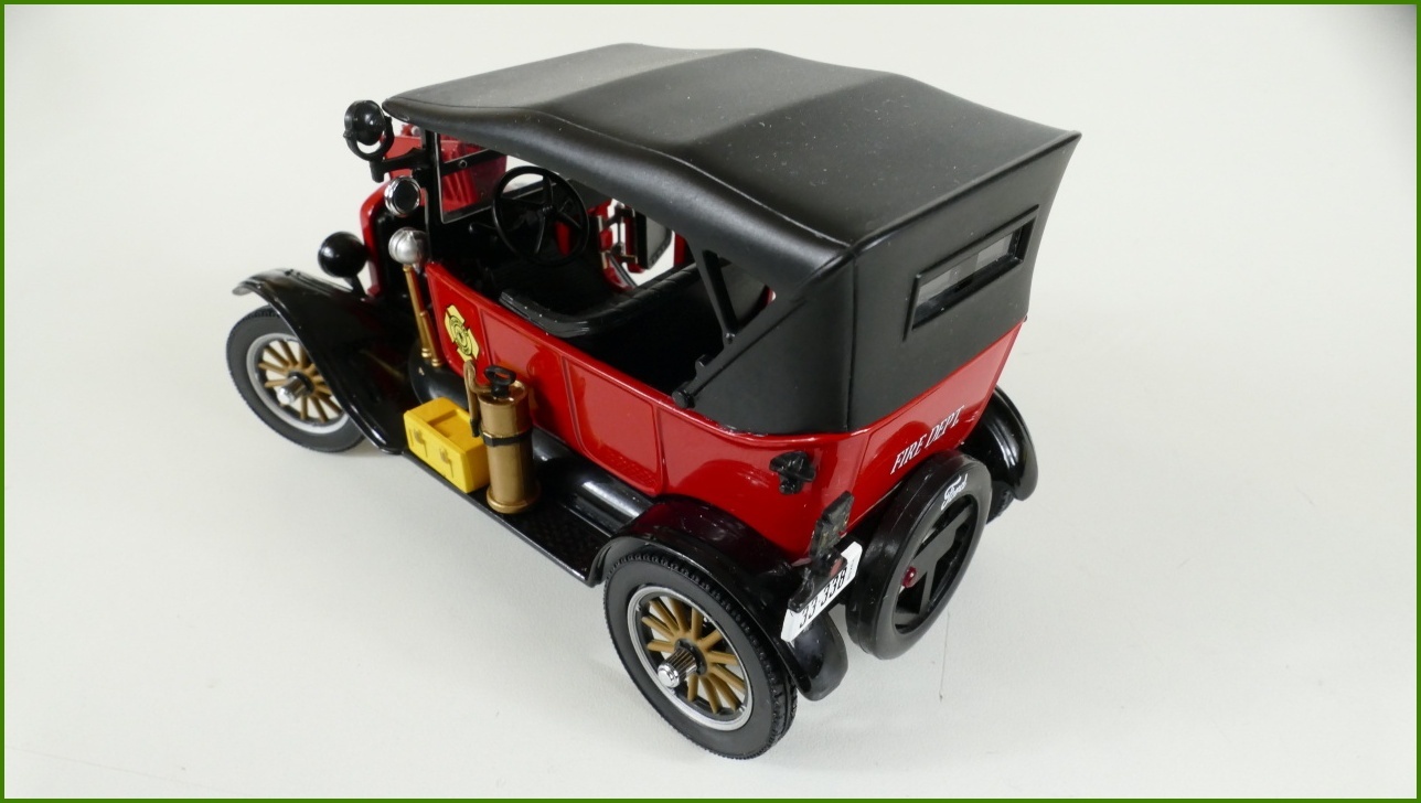 Model Auta Sun Star 1:24 - 1925 Ford Model