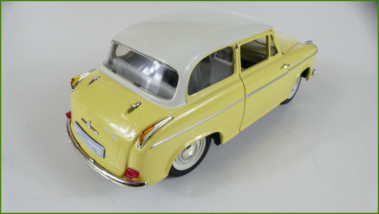 Model Revell 1:18 - Lloyd Alexander TS