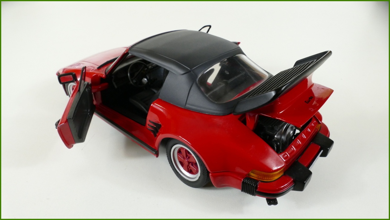 Model Auta Revell 1:18 - Porsche 930 Turbo - Viz Popis