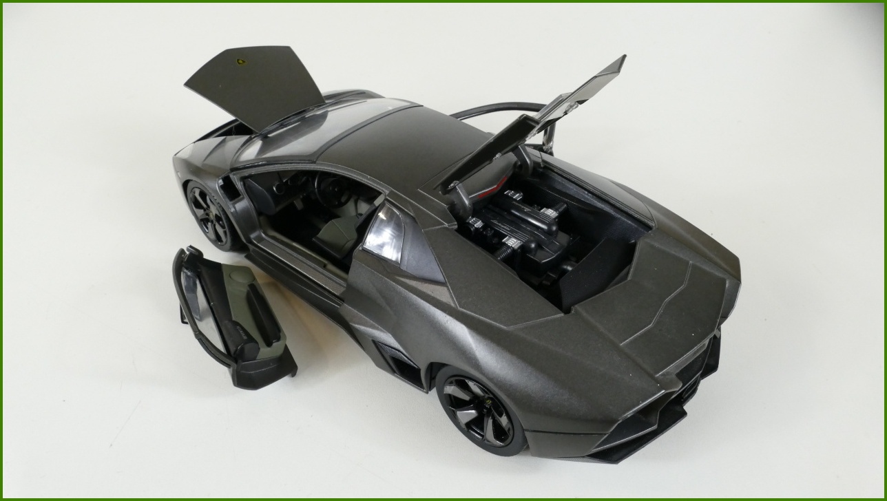 Model Auta Mondo Motors 1:18 - Lamborghini Reventón - Viz Popis