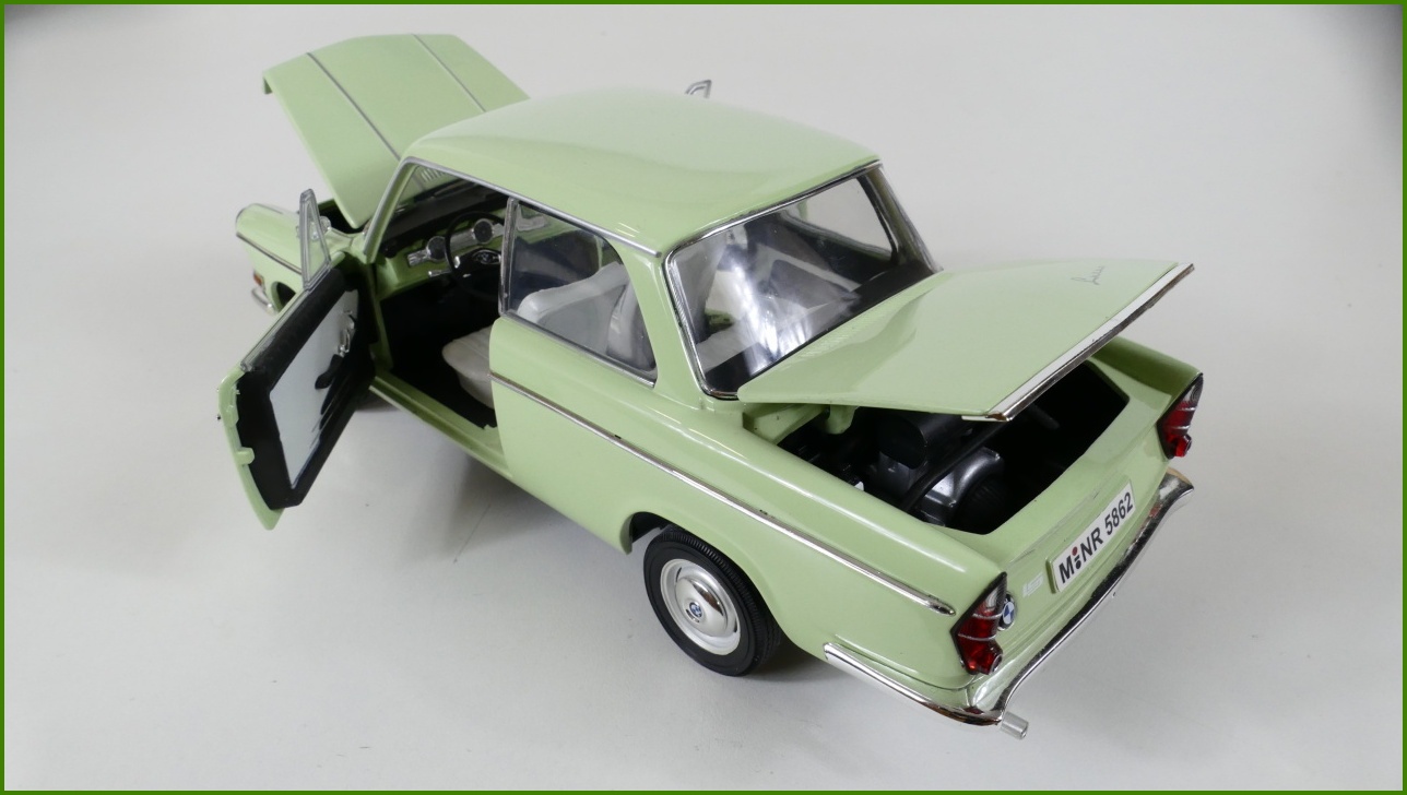 Model Auta Signature 1:18 - BMW LS Luxus 1962