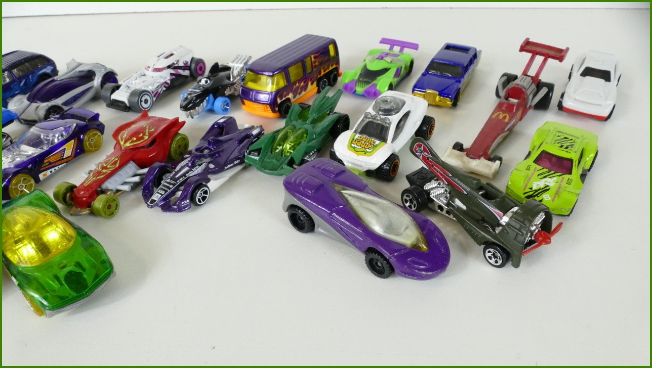Sestava Autíček Hot Wheels 20 ks