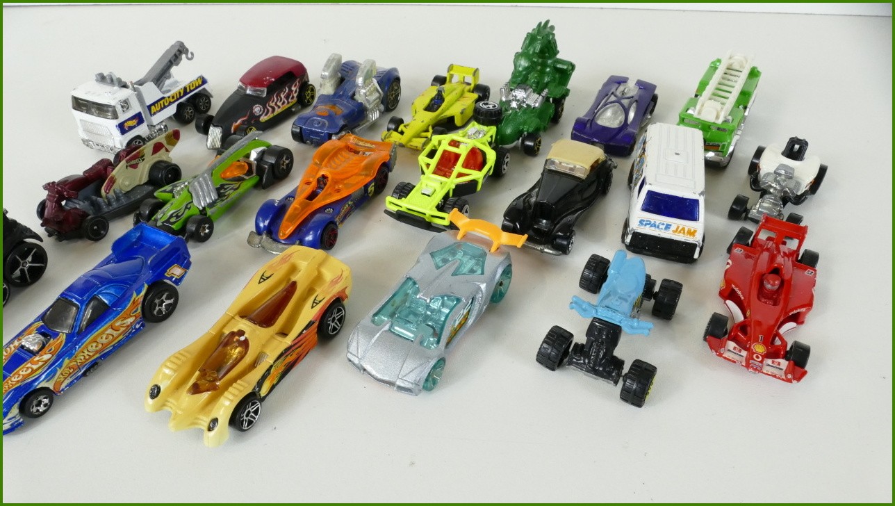 Sestava Autíček Hot Wheels 20 ks