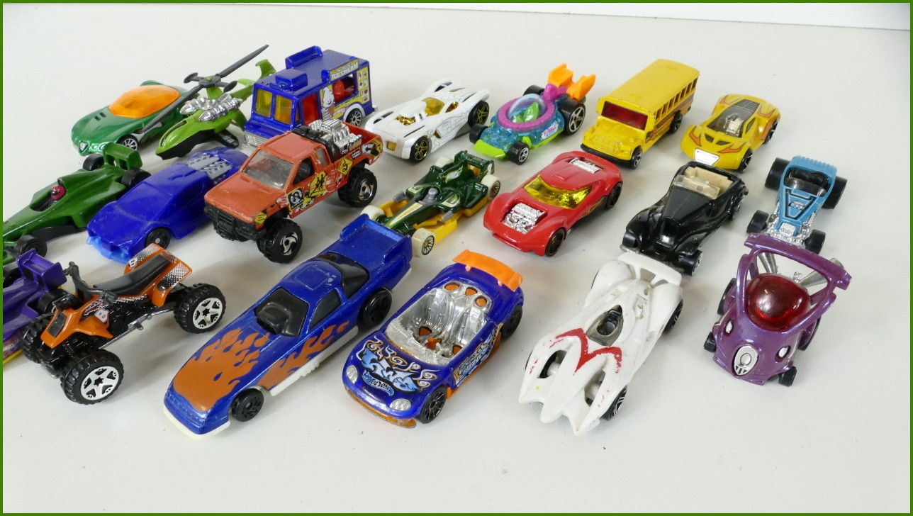 Sestava Autíček Hot Wheels 20 ks