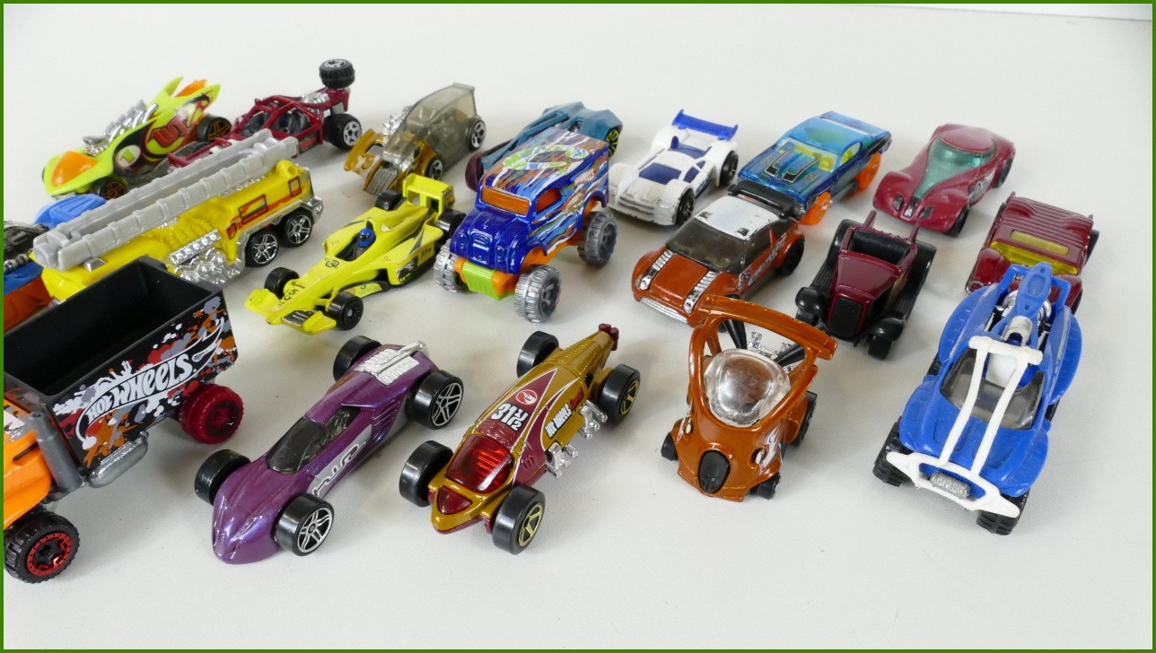 Sestava Autíček Hot Wheels 20 ks