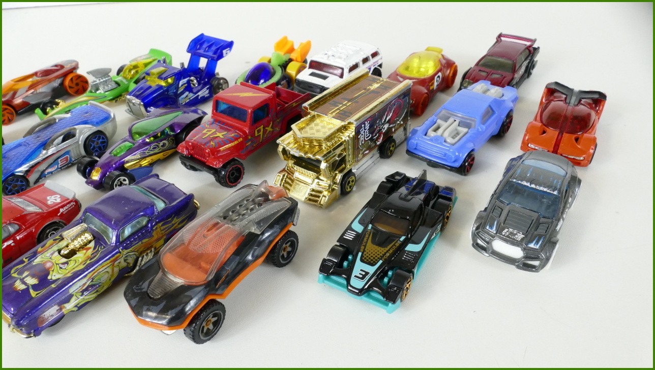 Sestava Autíček Hot Wheels 20 ks
