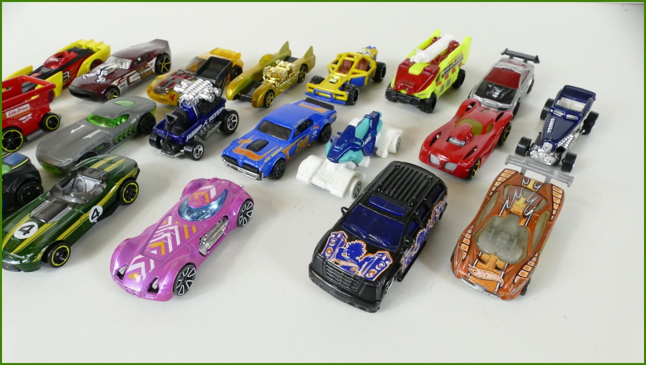 Sestava Autíček Hot Wheels 20 ks