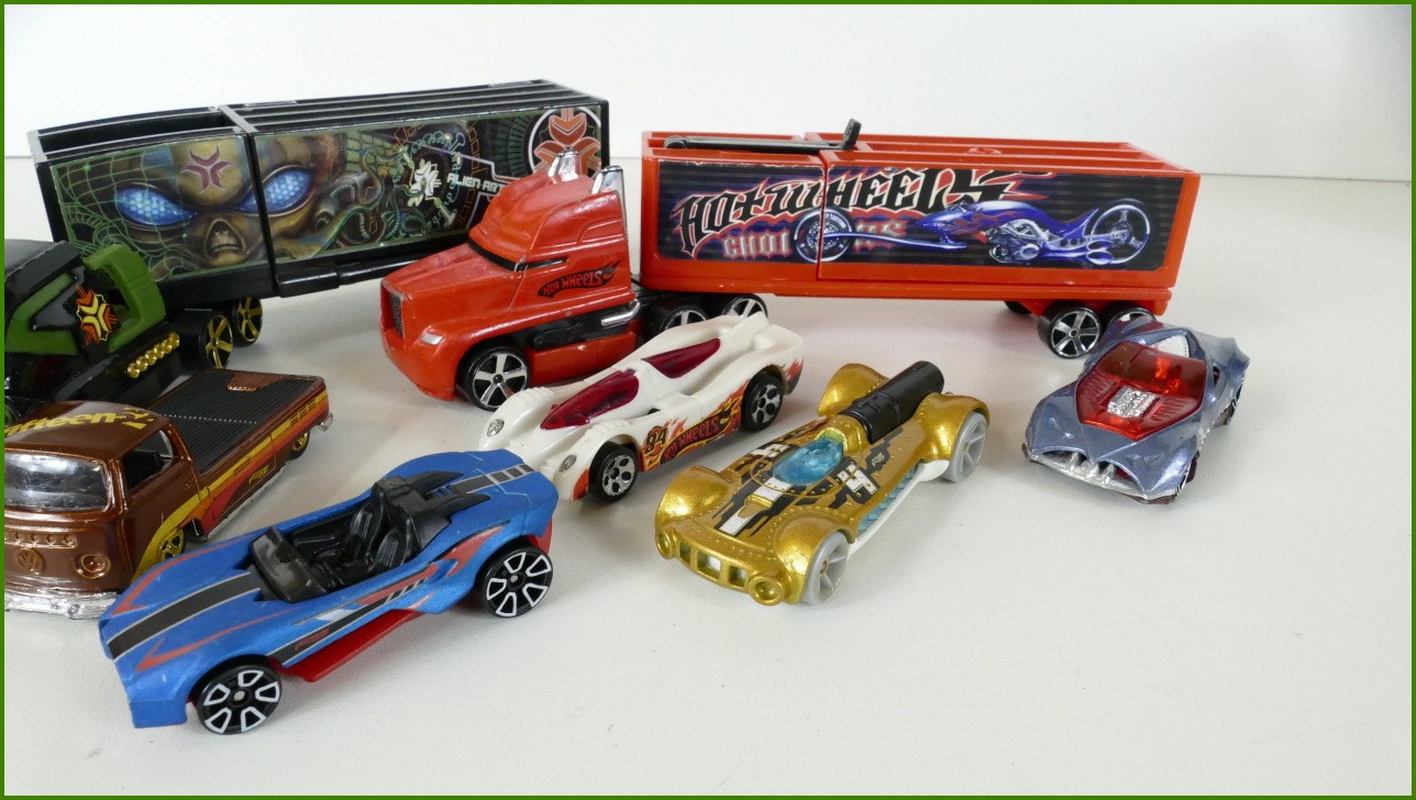 Sestava Autíček Hot Wheels Nákladní Auta s Autíčky