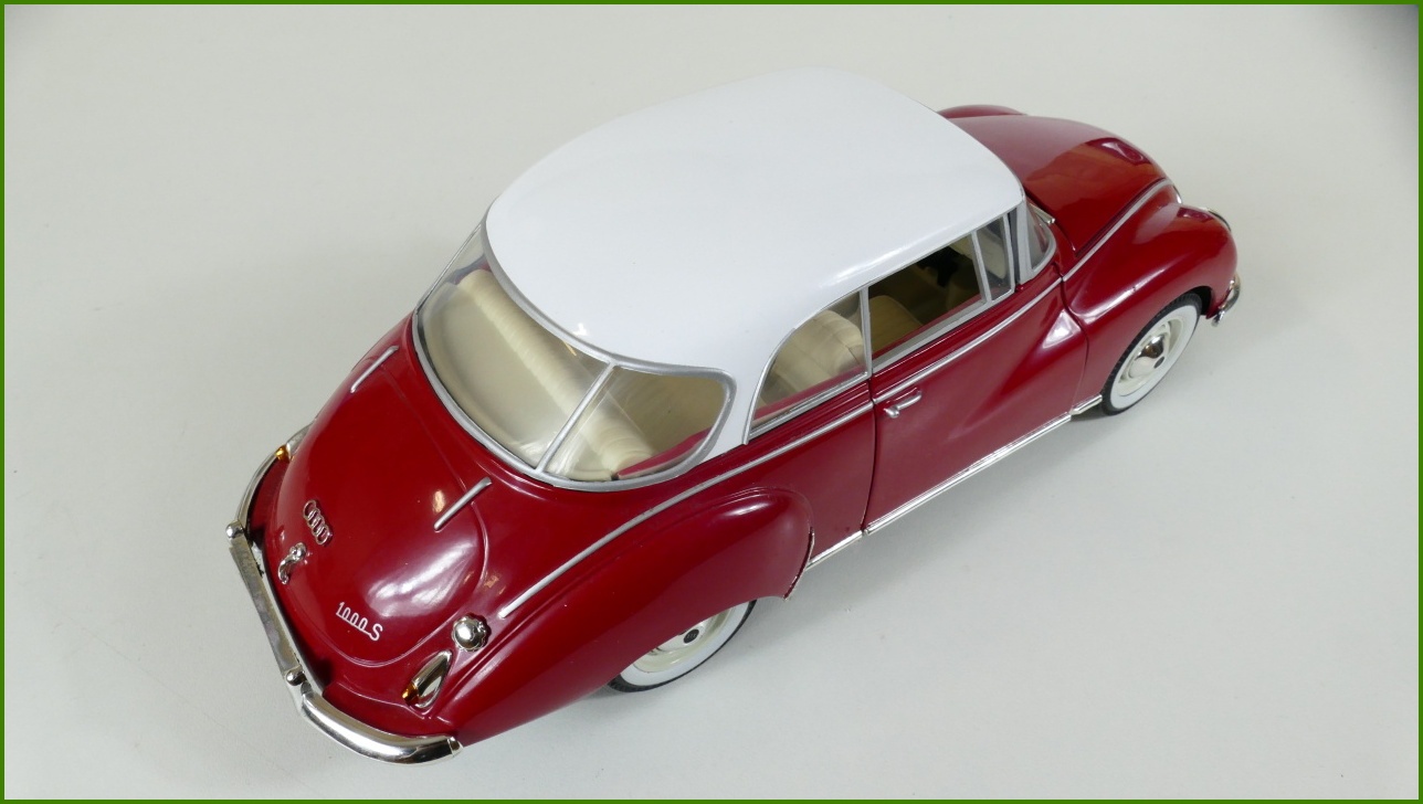 Model Auta Revell 1:18 - Auto Union 1000 S - Viz Popis