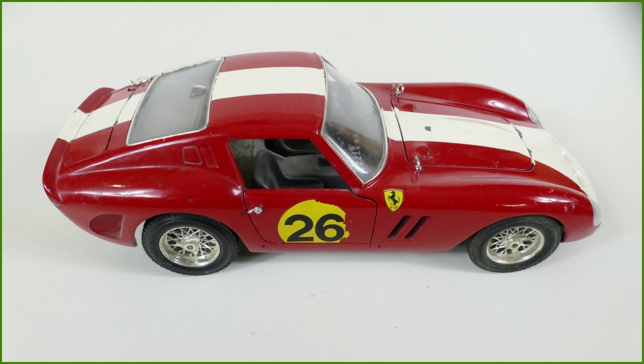Kovový Model Bburago 1:18 - Ferrari GTO (1962) - Viz Popis