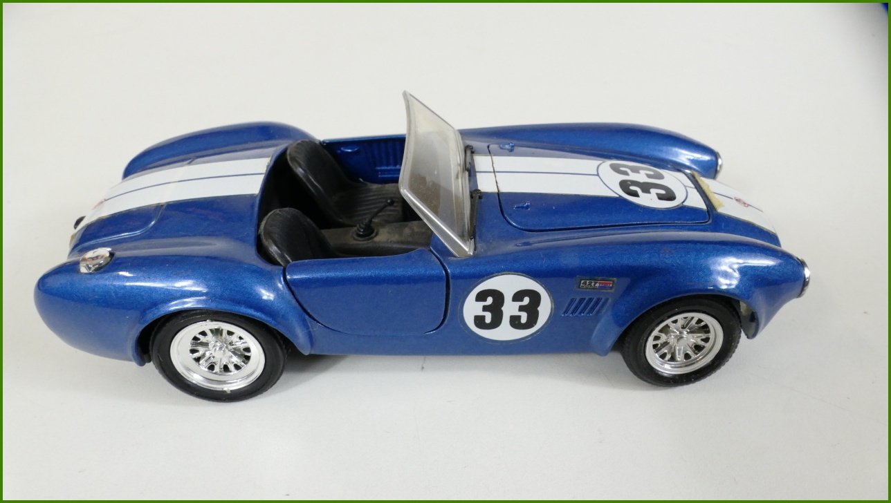 Model Auta Revell 1:24 - Cobra 427