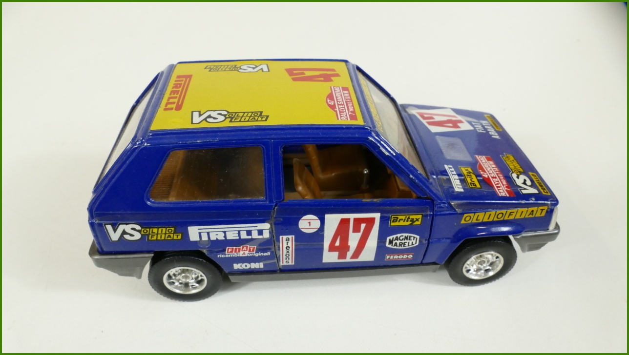 Model Auta Bburago 1:24 - Fiat Panda 45