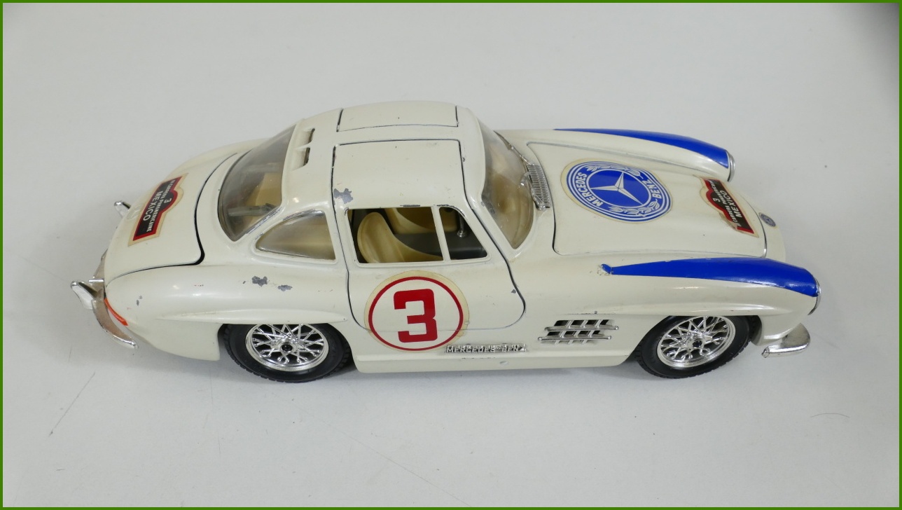 Model Auta Bburago 1:24 - Mercedes-Benz 300 SL