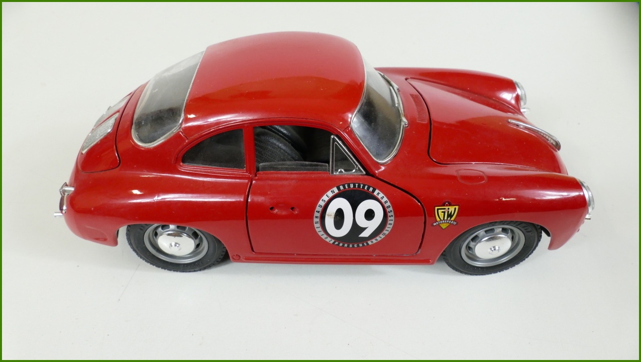 Kovový Model Bburago 1:18 - Porsche 356 B (1961) - Viz Popis