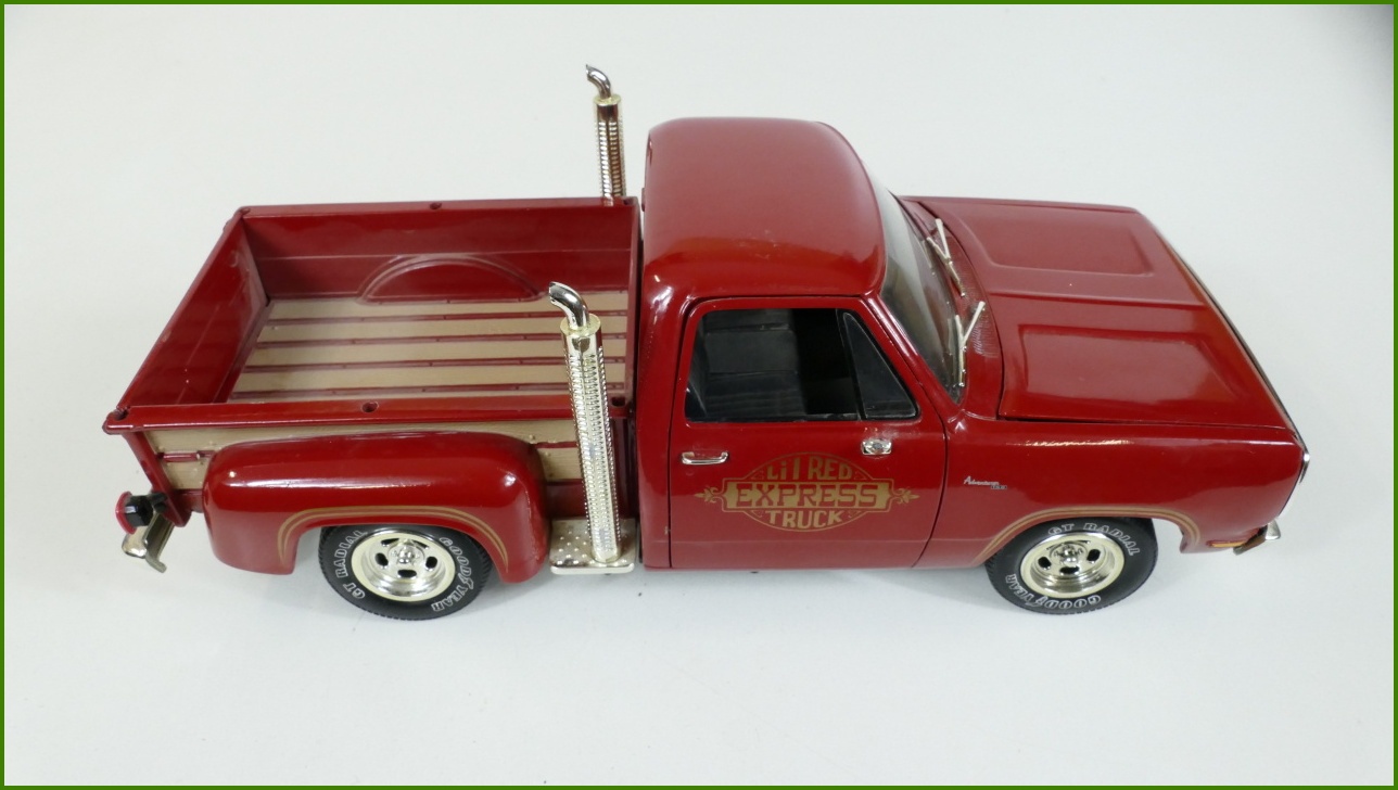 Model Auta ERTL 1:18 Dodge Pickup Truck (1978) - Viz Popis