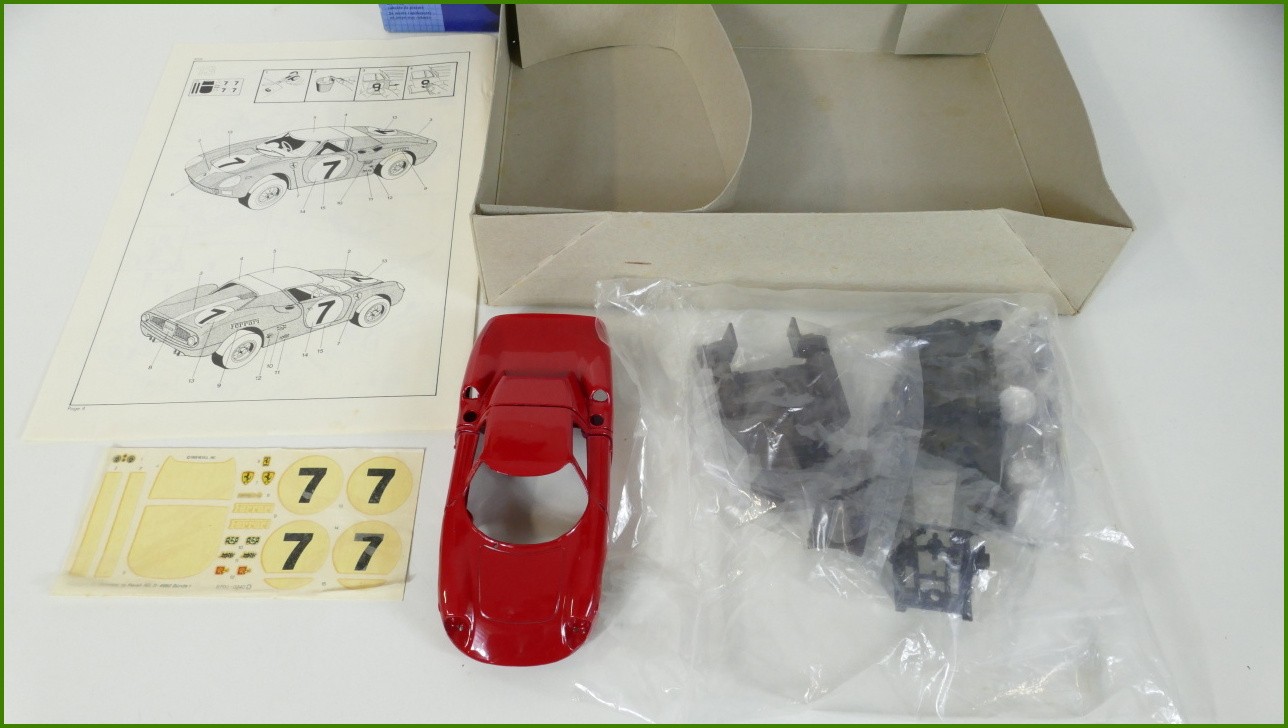 Model Auta Revell Metal Kit Stavebnice 1:24 - Ferrari 250 Daytona
