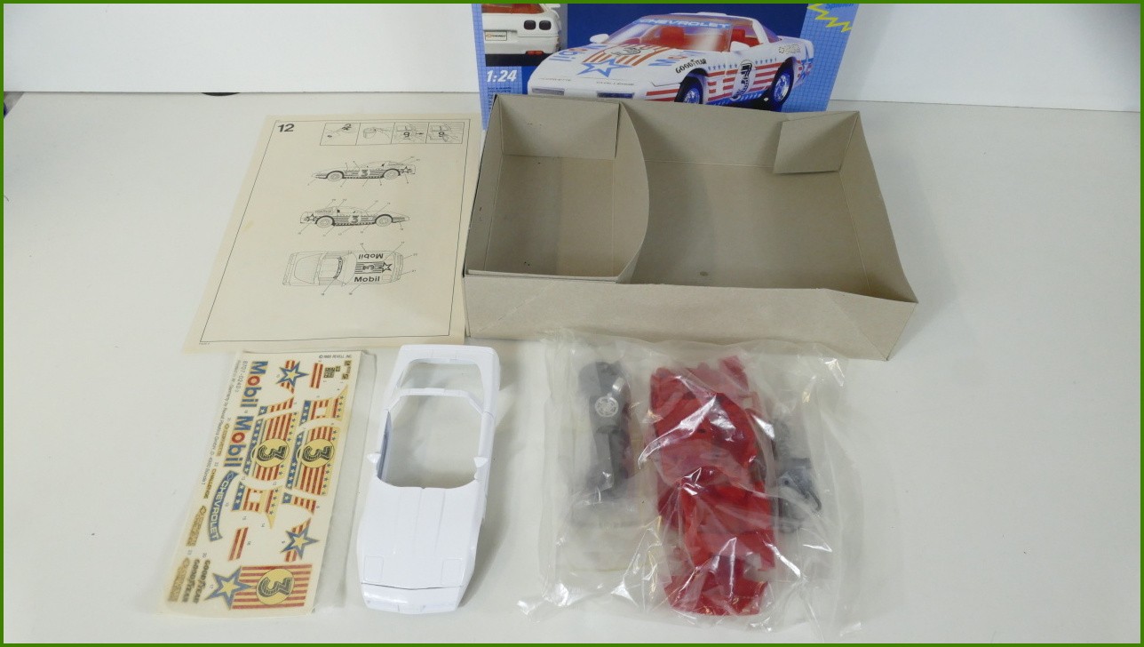 Model Auta Revell Metal Kit Stavebnice 1:24 - Corvette ZR-1 Racing