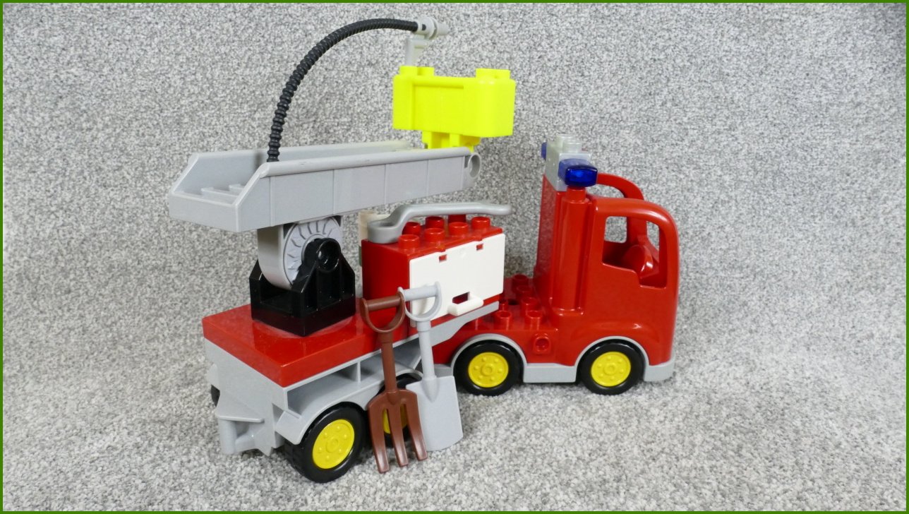 Lego® Duplo® Hasičské Auto se Žebříkem a Příslušenstvím