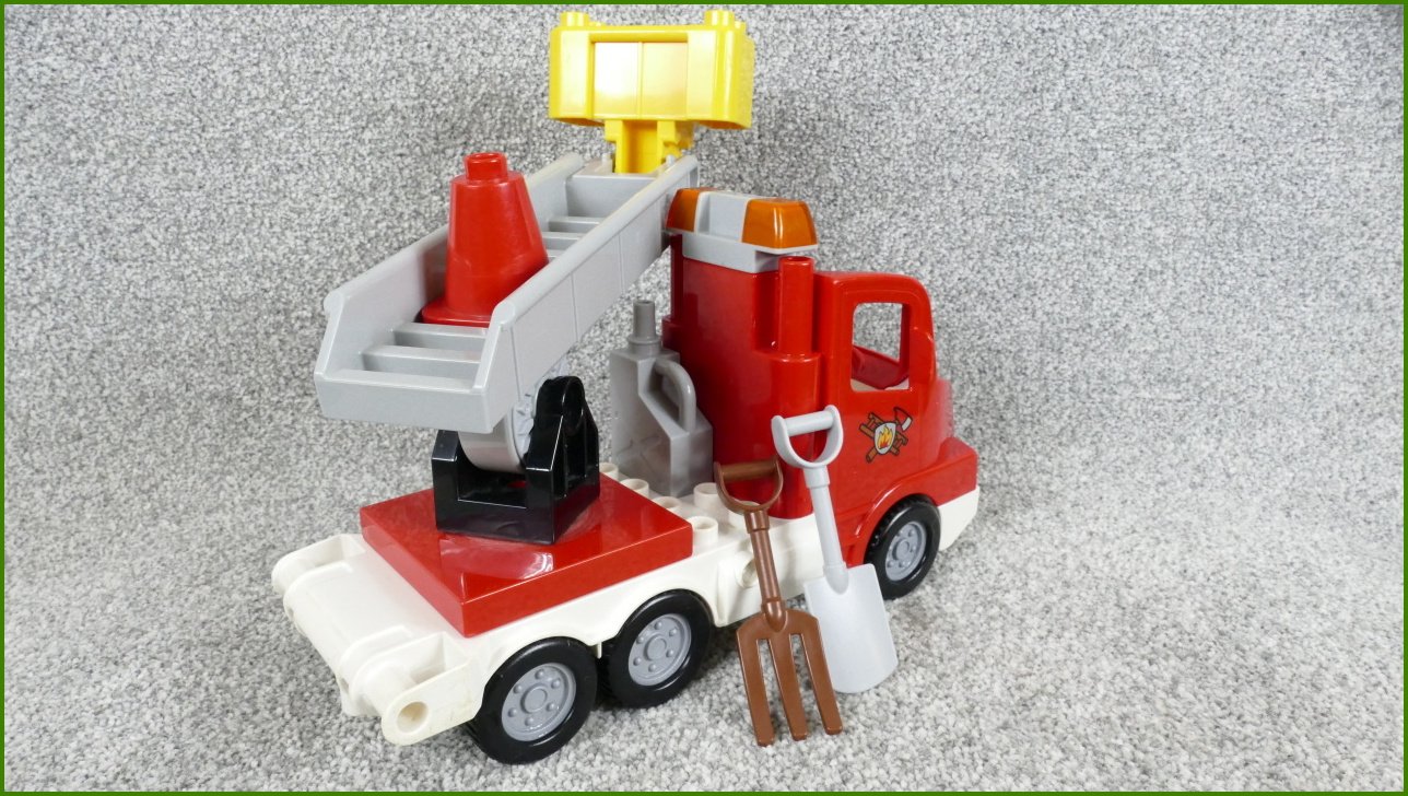 Lego® Duplo® Hasičské Auto se Žebříkem a Příslušenstvím