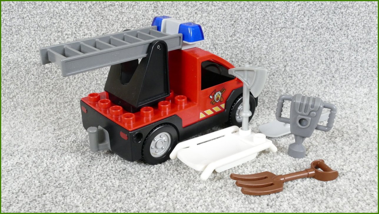 Lego® Duplo® Hasičské Větší Osobní Auto se Žebříkem a Příslušenstvím