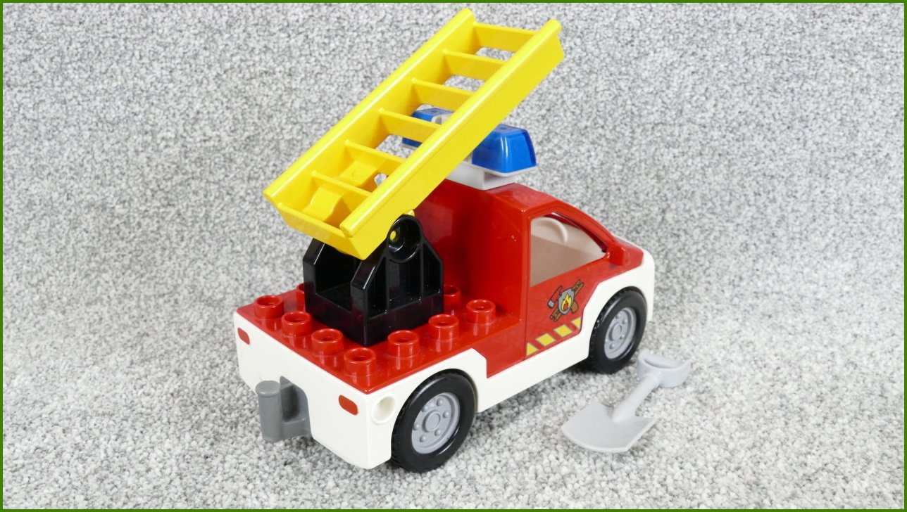 Lego® Duplo® Hasičské Větší Osobní Auto se Žebříkem