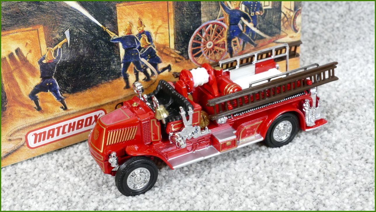 Matchbox Autíčko s Krabičkou YFE01 - 1920 Mack AC