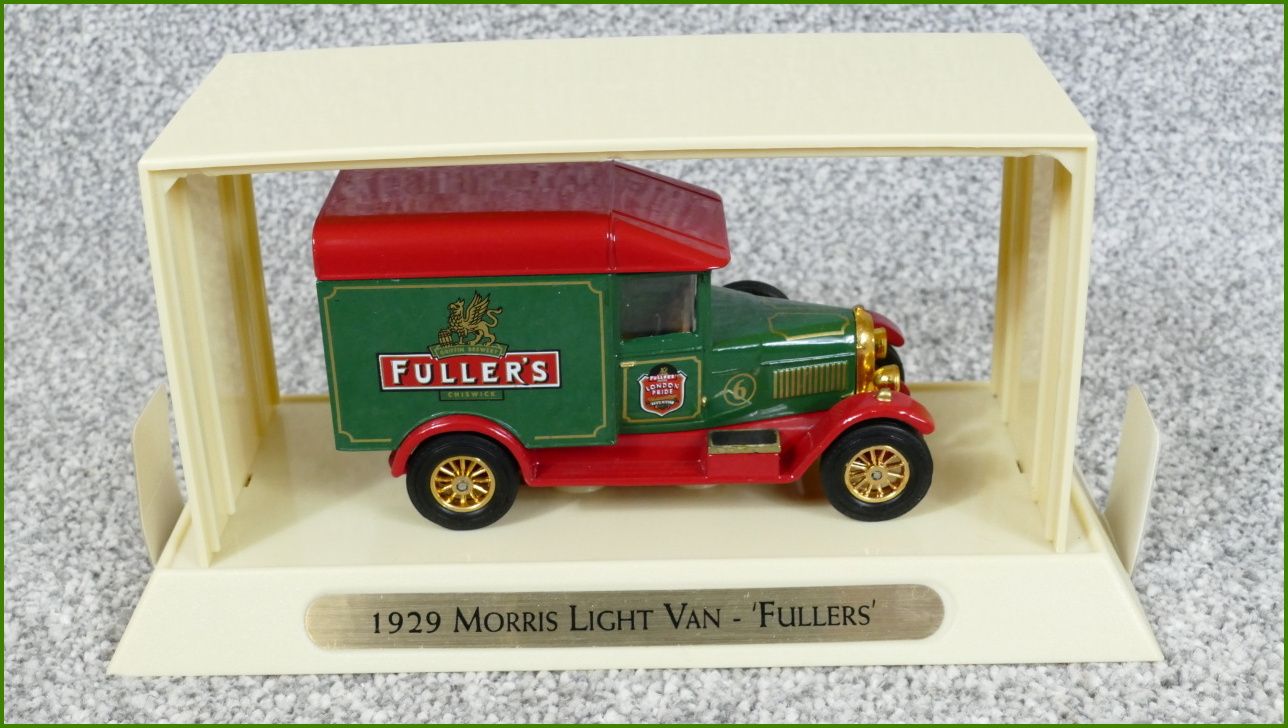 Matchbox Autíčko s Krabičkou YGB04 - 1929 Morris Light Van