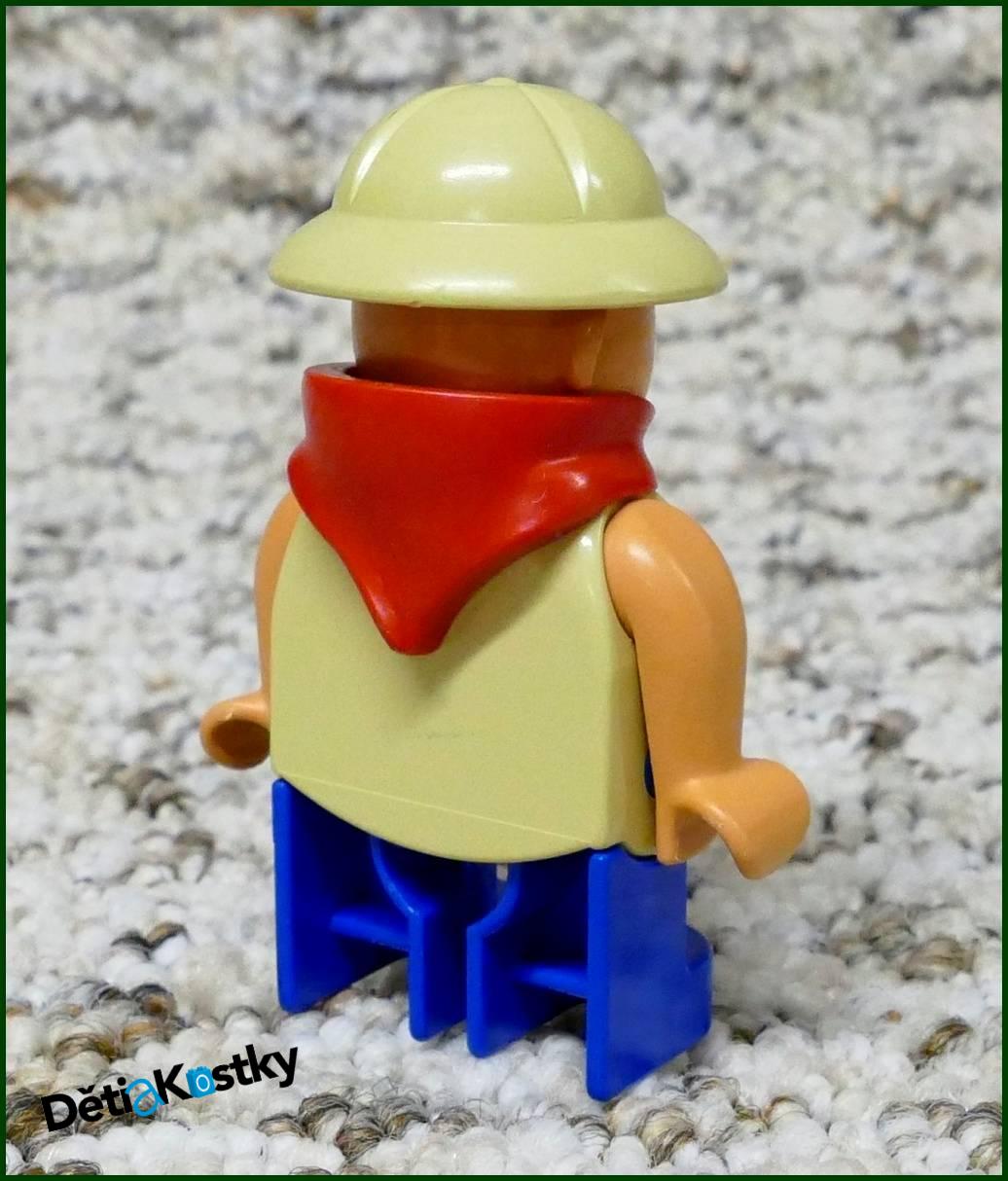 Lego® Duplo® Figurka Cestovatelka s Červeným Šátkem