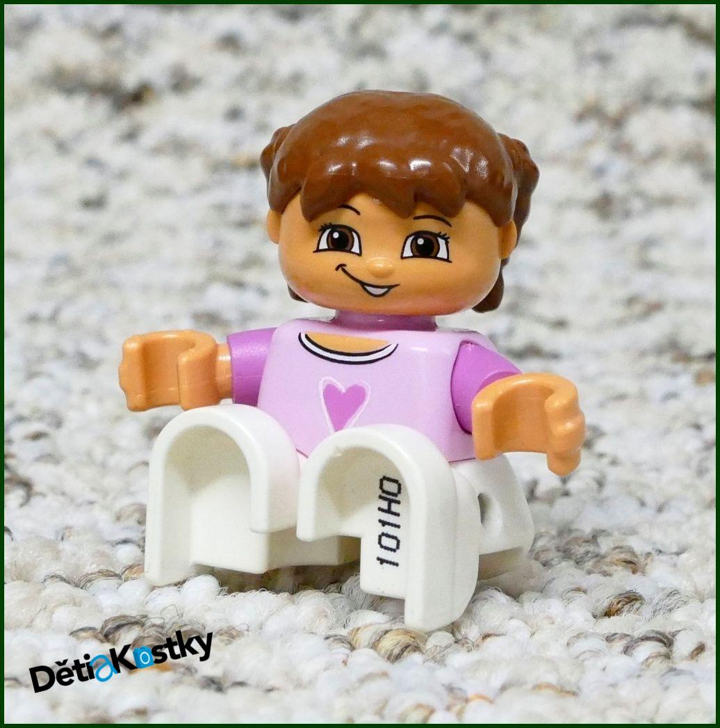 Lego® Duplo® Figurka Holčička se Srdíčkem