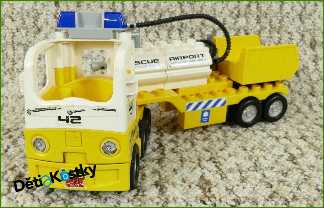 Lego® Duplo® Letištní Cisterna s Majáčkem a Kontejnerem