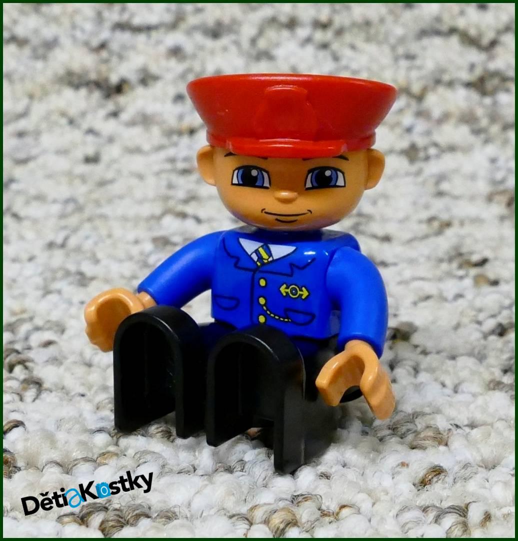 Lego® Duplo® Figurka Výpravčí Červená Čepice