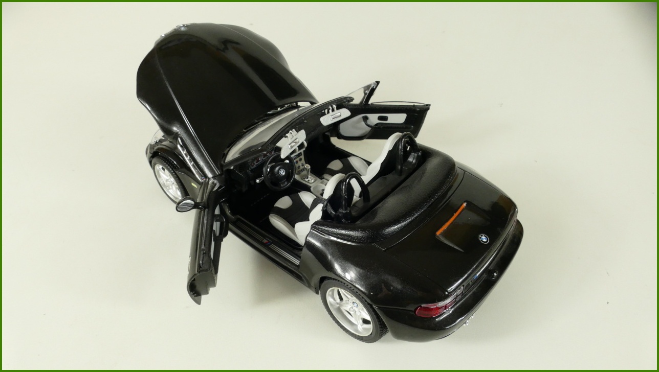 Kovový Model Bburago 1:18 - BMW M Roadster - Viz Popis s Krabicí