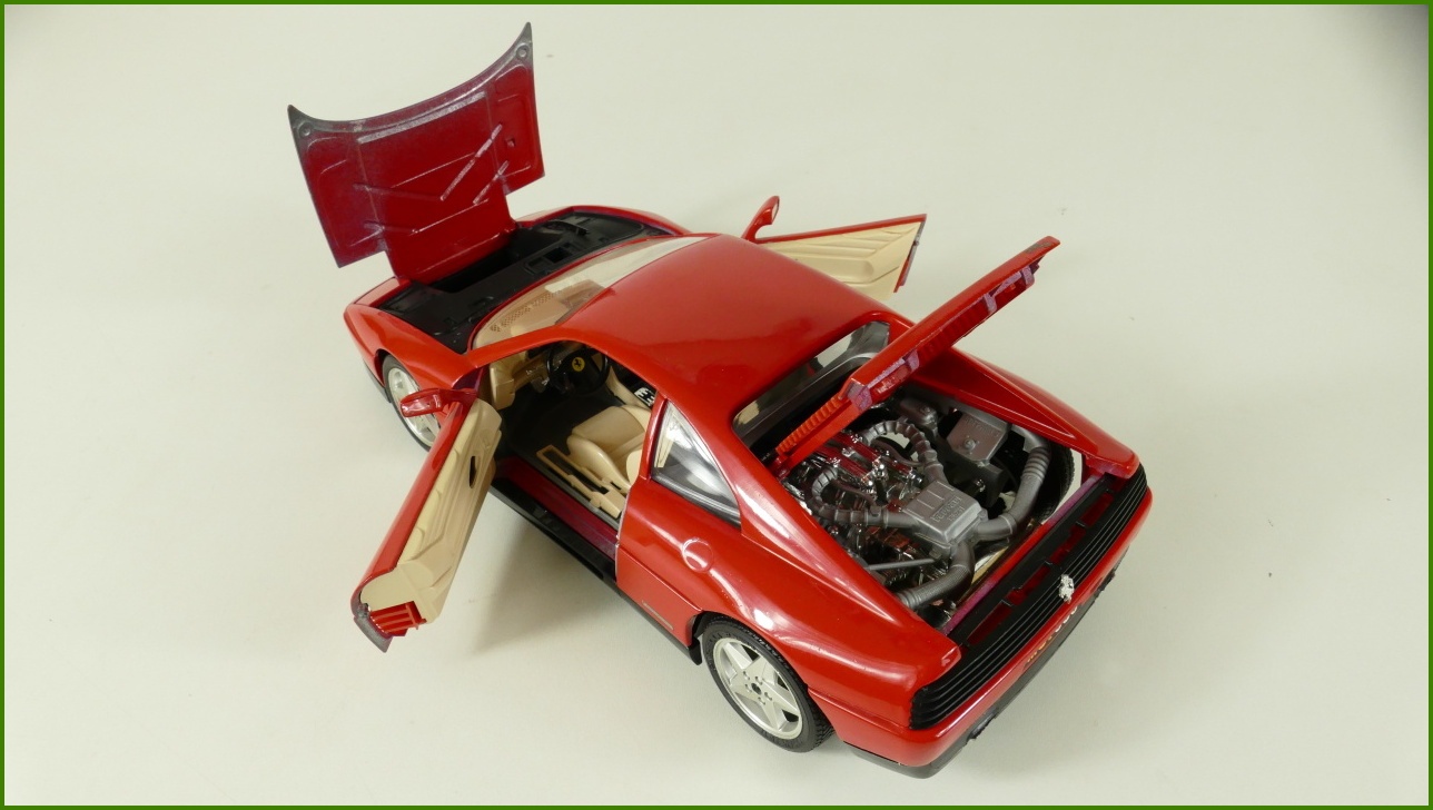 Kovový Model Bburago 1:18 - Ferrari 348 tb (1989) s Krabicí
