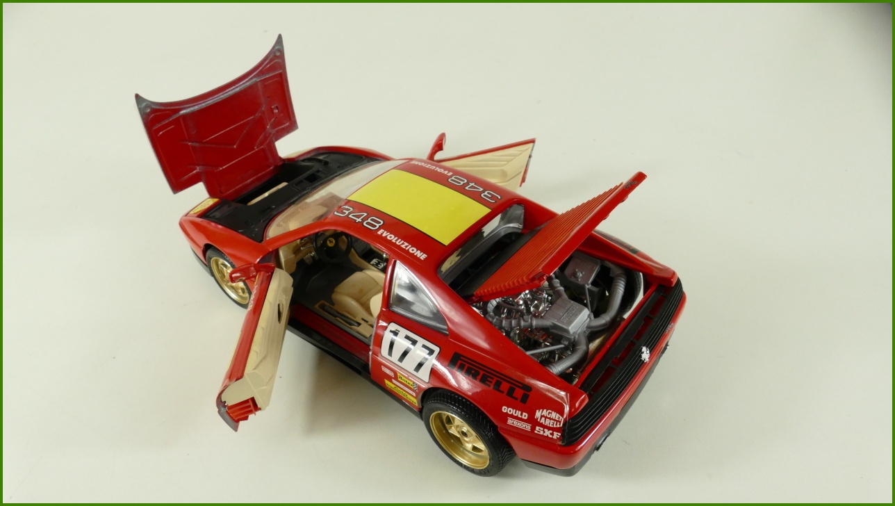 Kovový Model Bburago 1:18 - Ferrari 348 tb Evoluzione (1991) s Krabicí