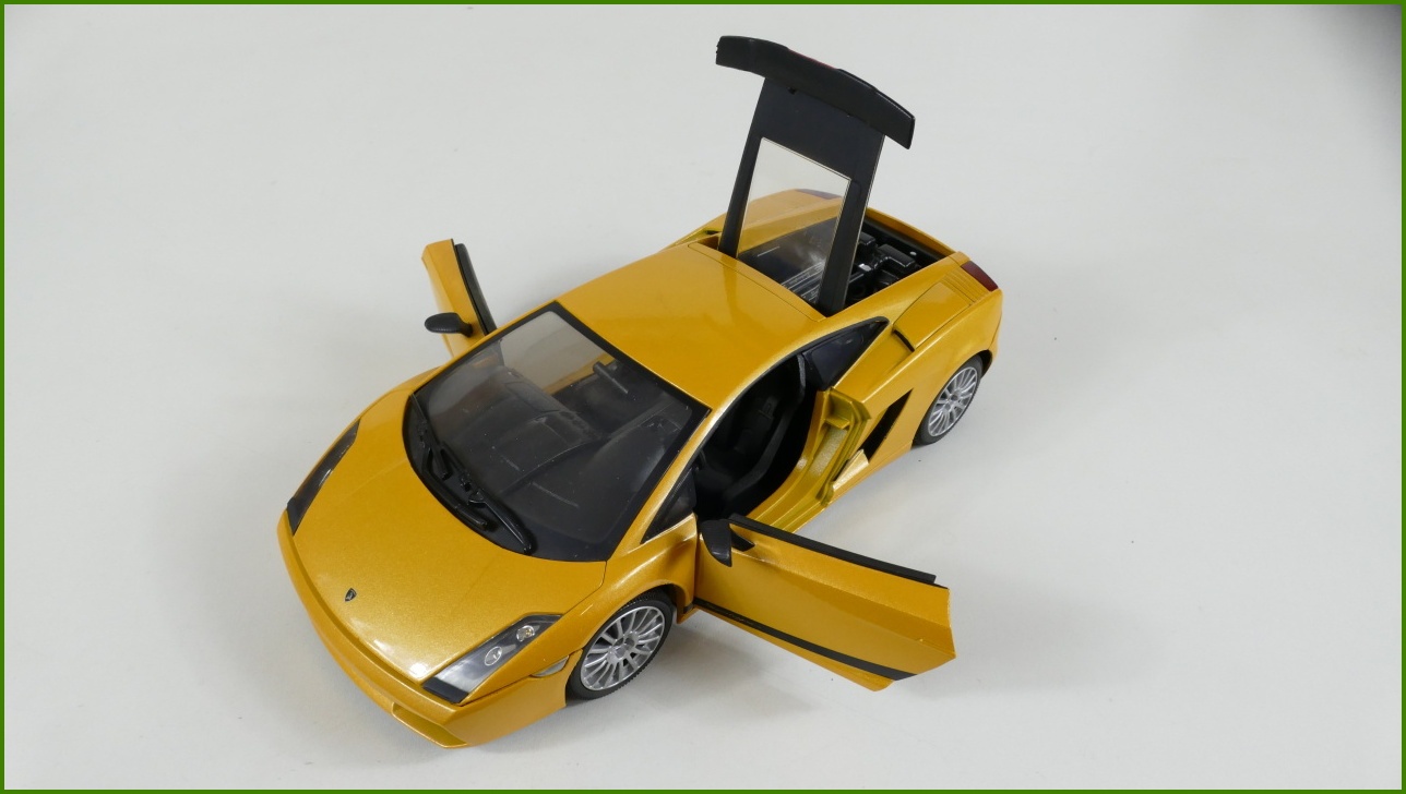 Model Motor Max 1:18 - Lamborghini Gallardo Superleggera
