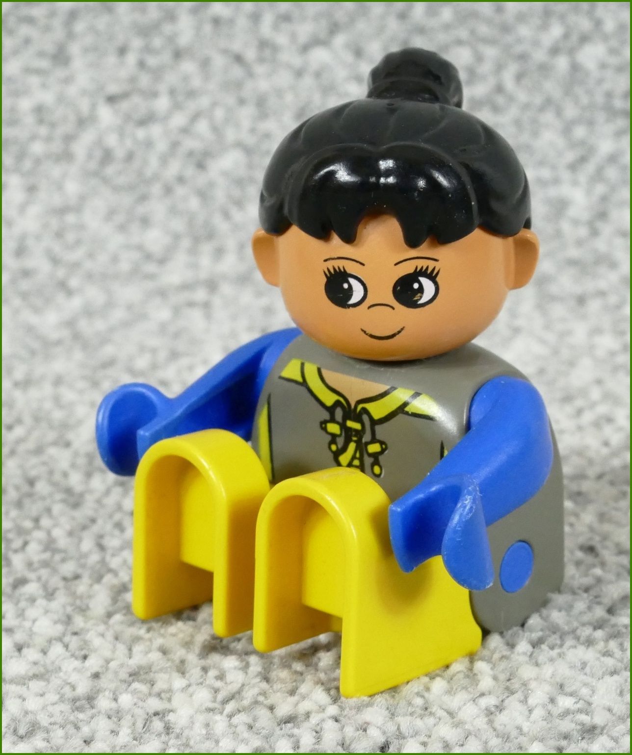 Lego® Duplo® Figurka Maminka V Košili s Černými Vlasy