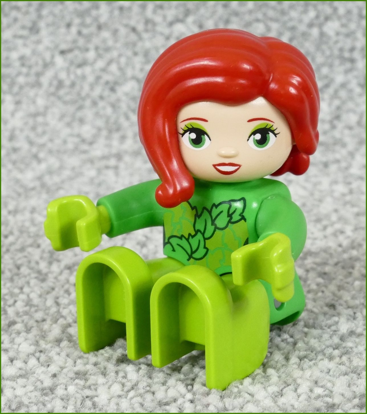 Lego® Duplo® Figurka Maminka V Zeleném s Červenými Vlasy