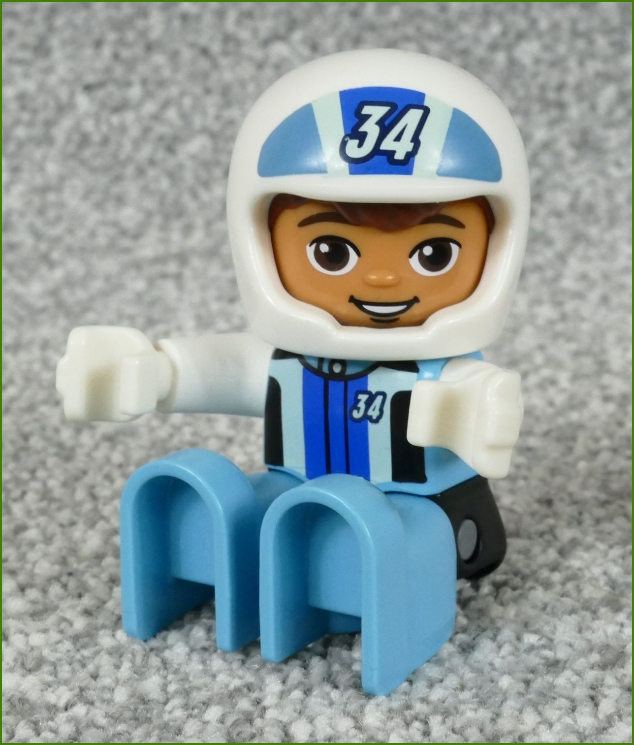 Lego® Duplo® Figurka Závodník v Helmě (34)