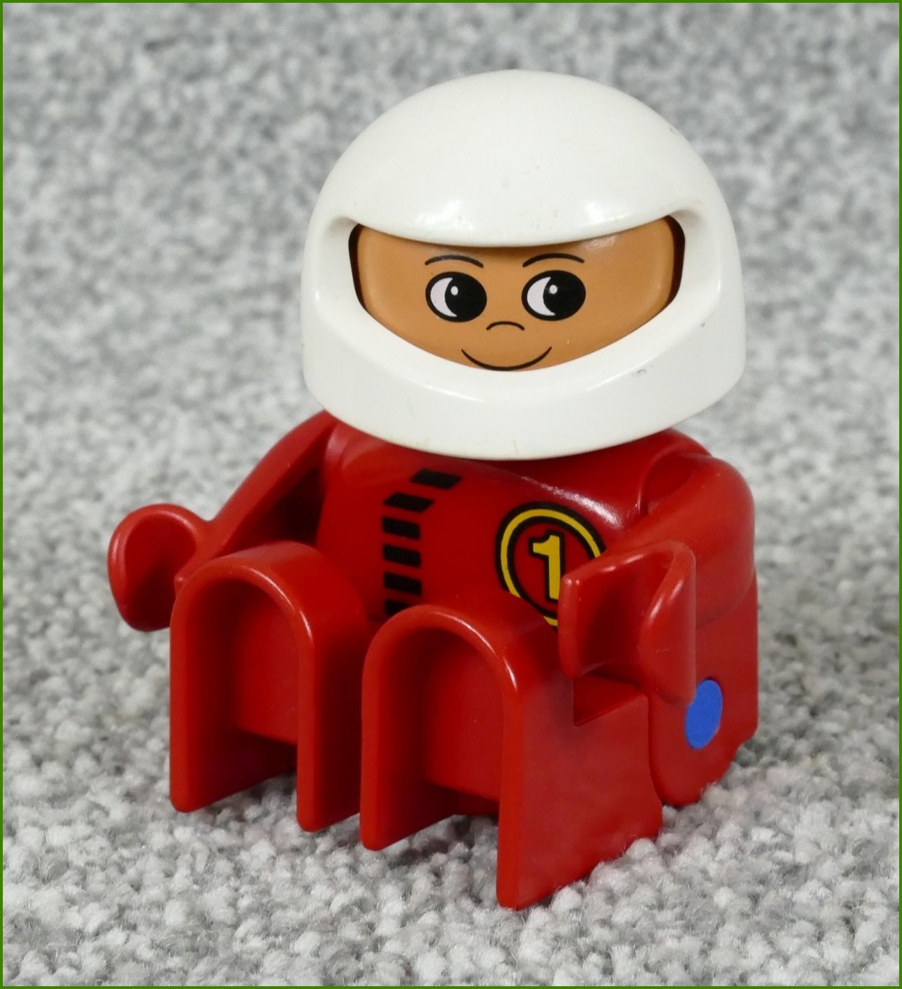 Lego® Duplo® Figurka Závodník v Červeném - Bílá Helma