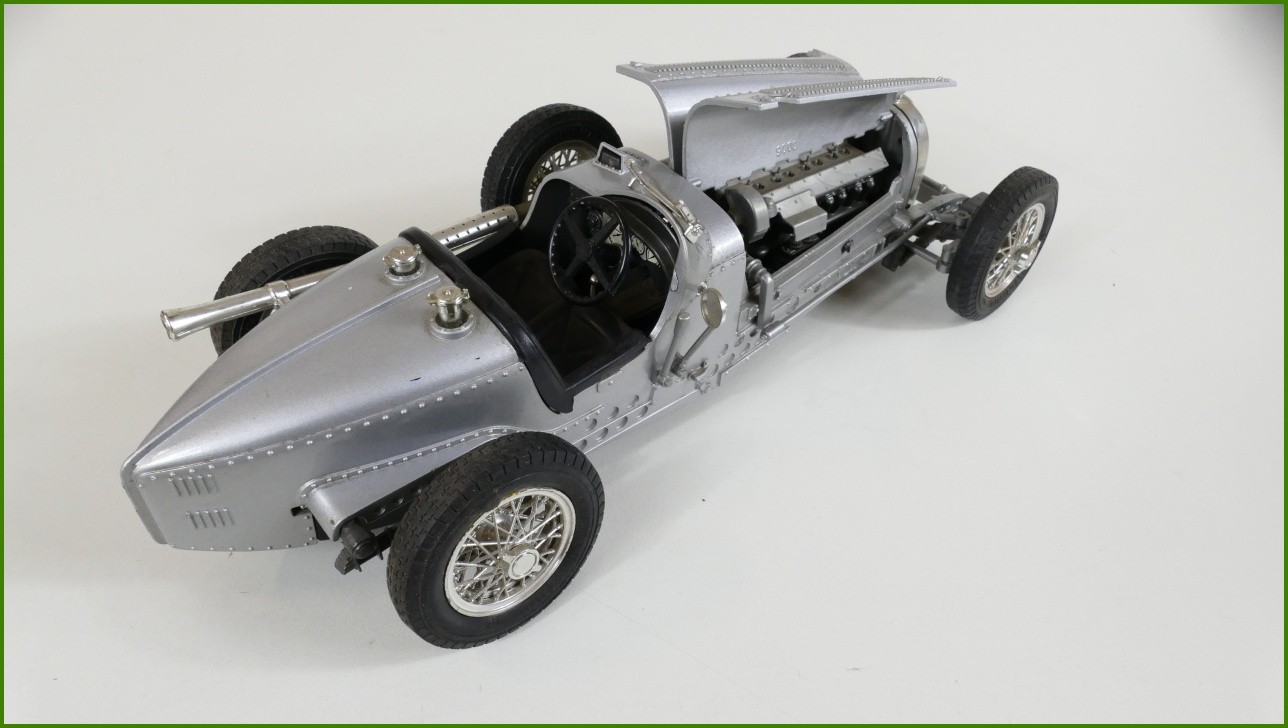 Kovový Model Bburago 1:18 - Bugatti Type "59" (1934) - Viz Popis