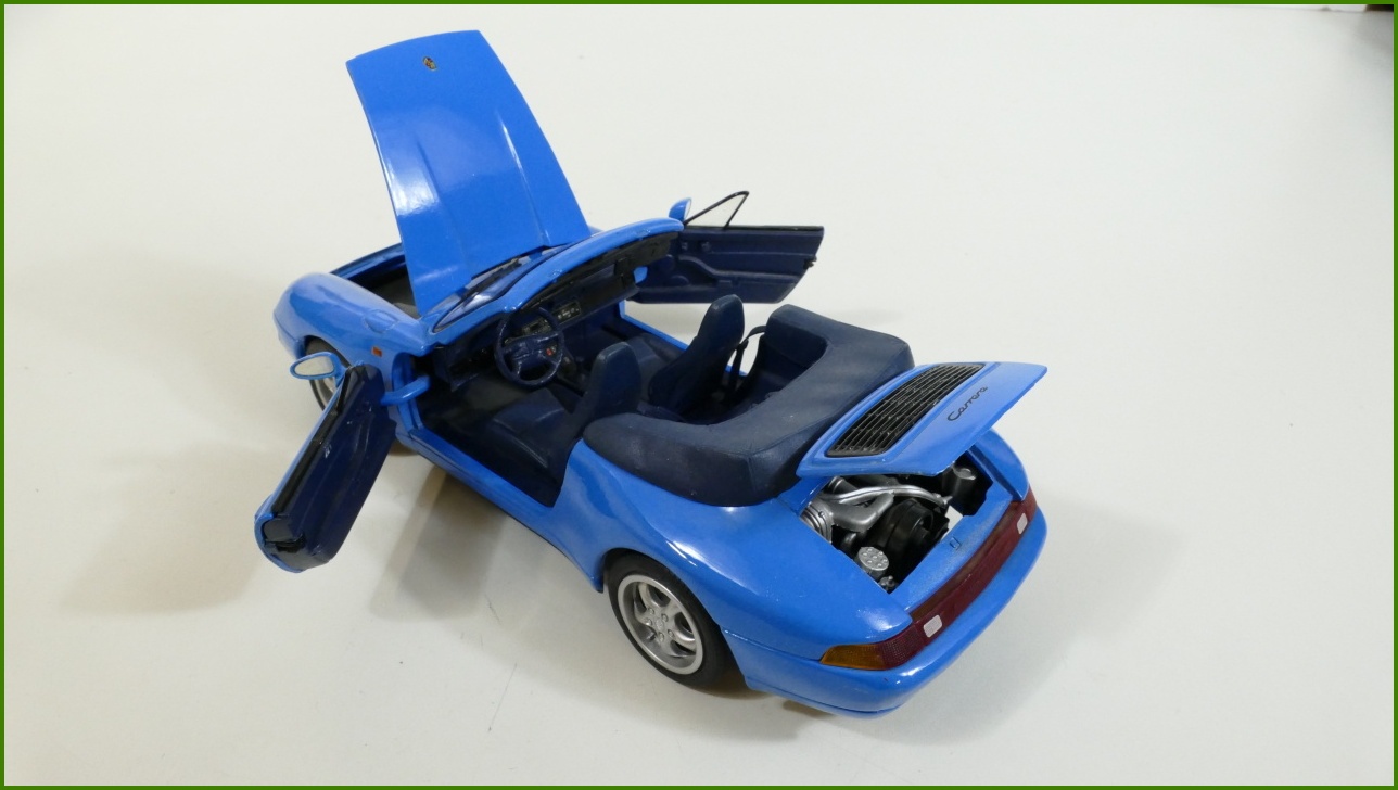 Model Maisto 1:18 - Porsche 911 Carrera Cabriolet - Viz Popis